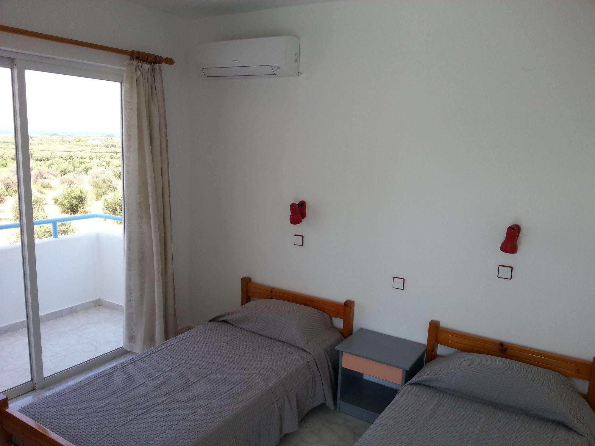 Saint George Ecotel Kalavarda Экстерьер фото